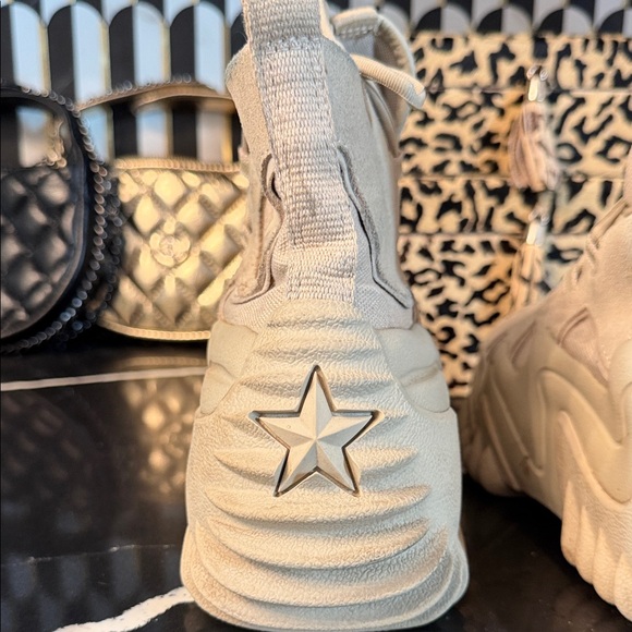 Converse Beige High-Top Women's Sneakers - Picture 3 of 9